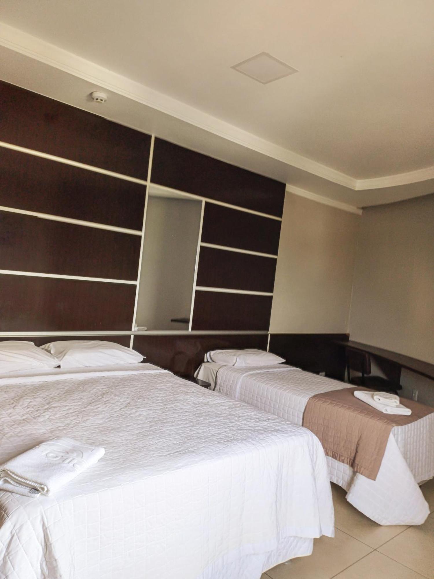 Piloes Palace Hotel Mineiros Zewnętrze zdjęcie